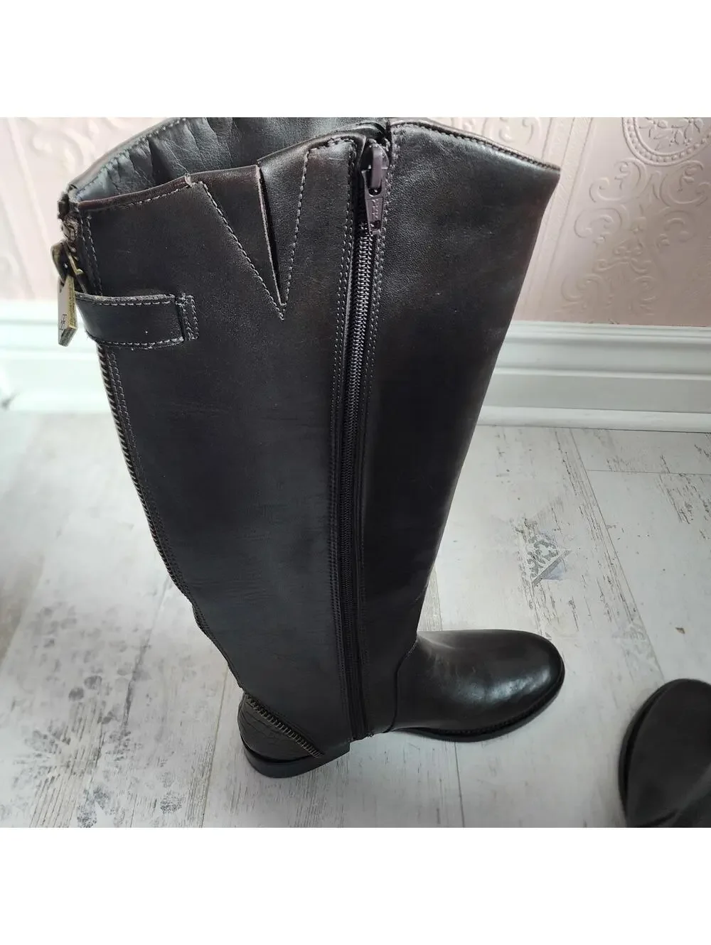 New Arturo Chiang Falicity Zipper Back Snake Heel Tall Riding Boot 9 Dark Brown